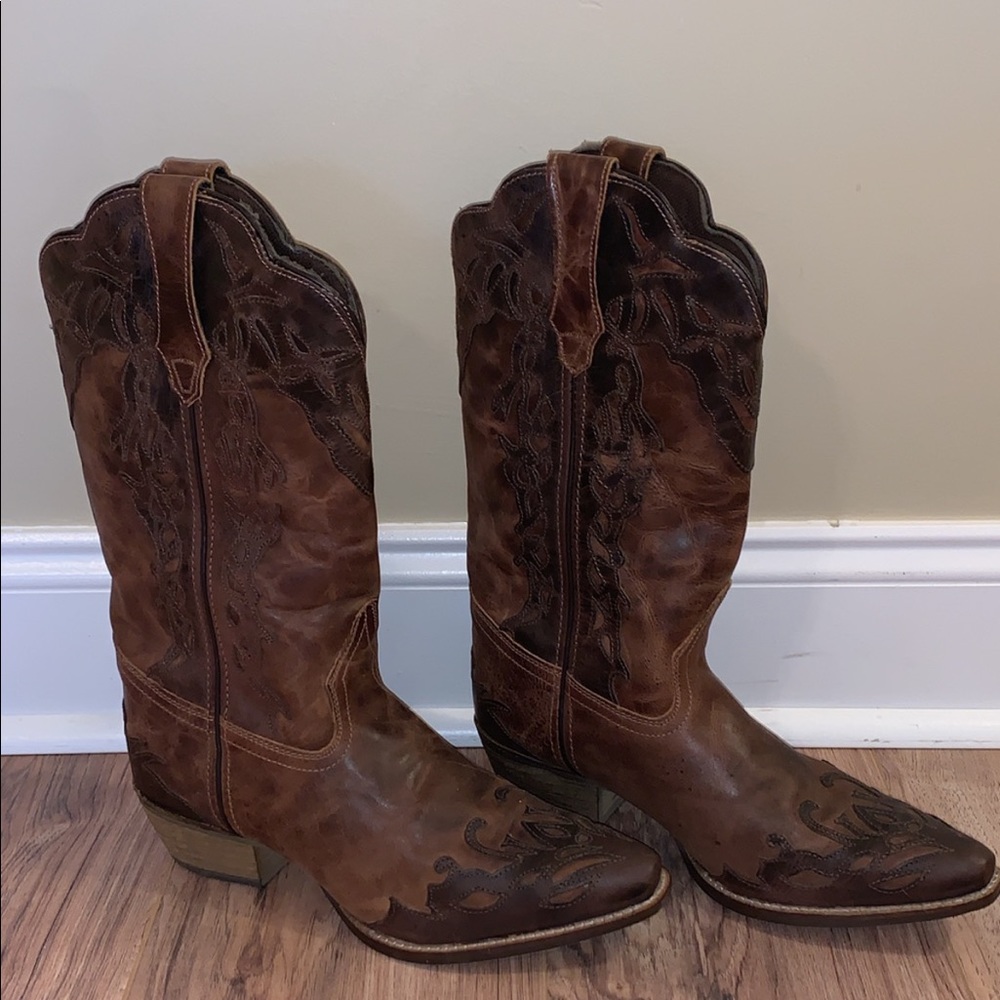 Women’s cowboy boots